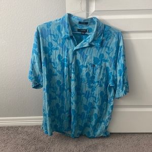 Men’s Hawaiian button down